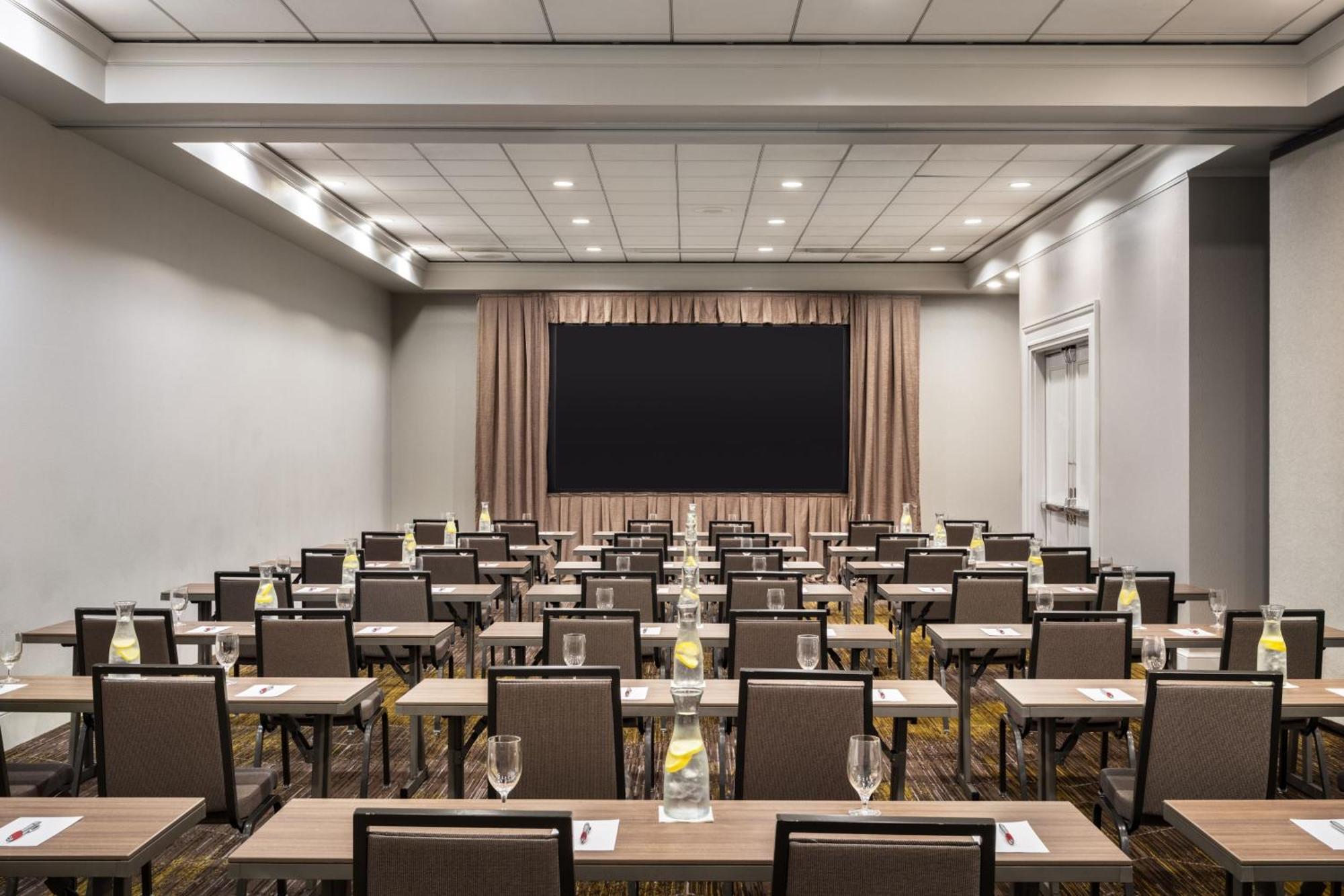 Hotel Dallas/fort Worth Marriott & Golf Club At Champions Circle Roanoke